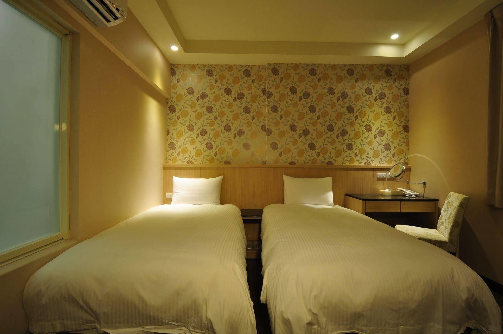 Fupin Hotel Hualien stad Exteriör bild