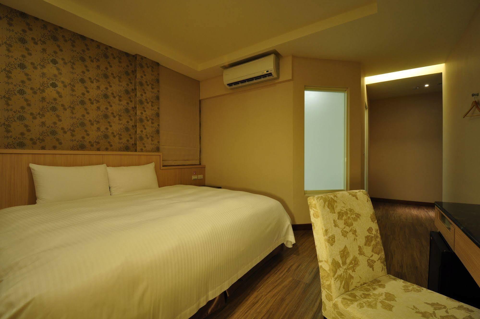 Fupin Hotel Hualien stad Exteriör bild